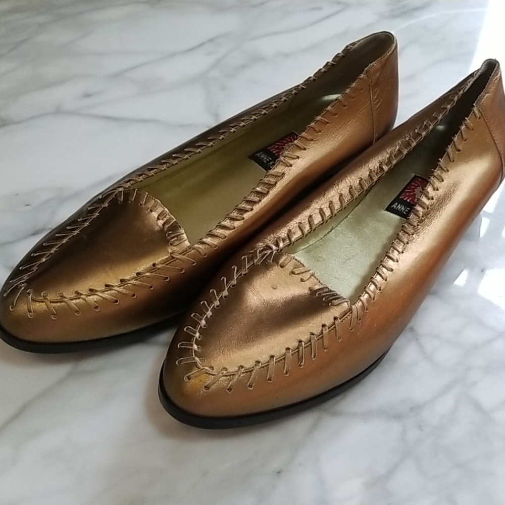 Anne Klein bronze gold leather loafers 9M NWT!